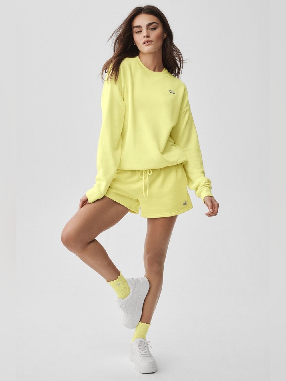 Alo Yoga Accolade Crew Neck Sweatshirt